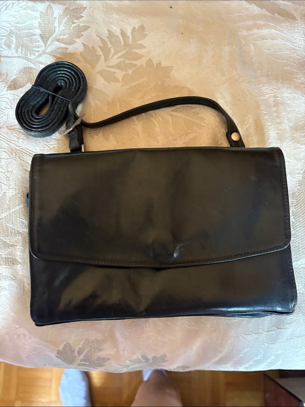 Women’s Derek Alexander shoulder bag